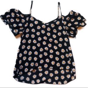 2 for $15/ About a Girl cold shoulder daisy tee